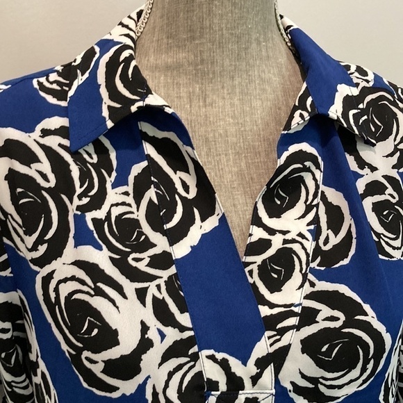 NWOT Jones New York Blue Black Floral Vneck Long Sleeve Tunic Blouse - Picture 7 of 12